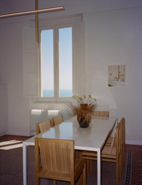 Les~Ones Vasto